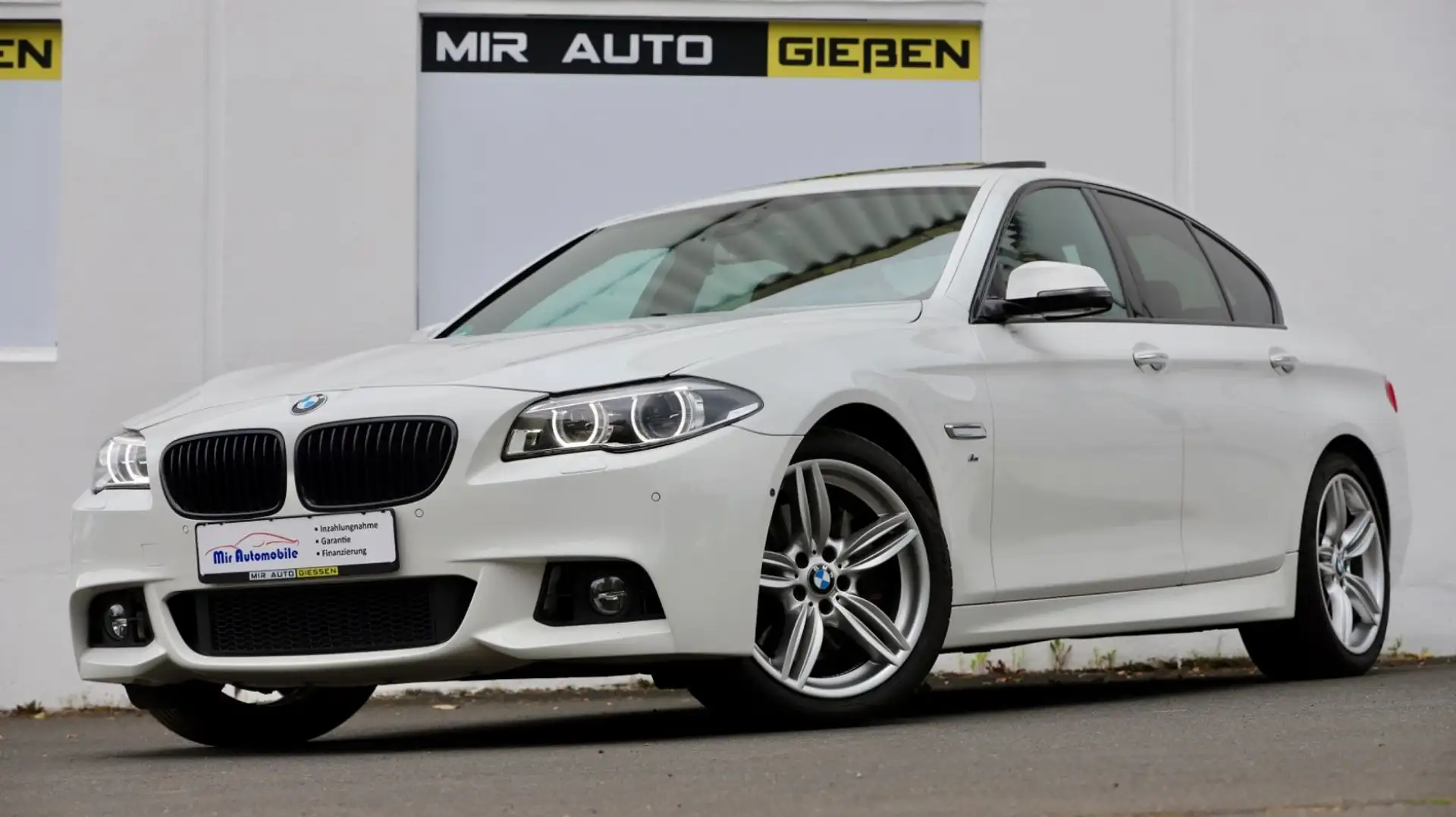 BMW 525 d Lim.xDrive M Pkaet 360 Kamera Schiebedach Weiß - 1