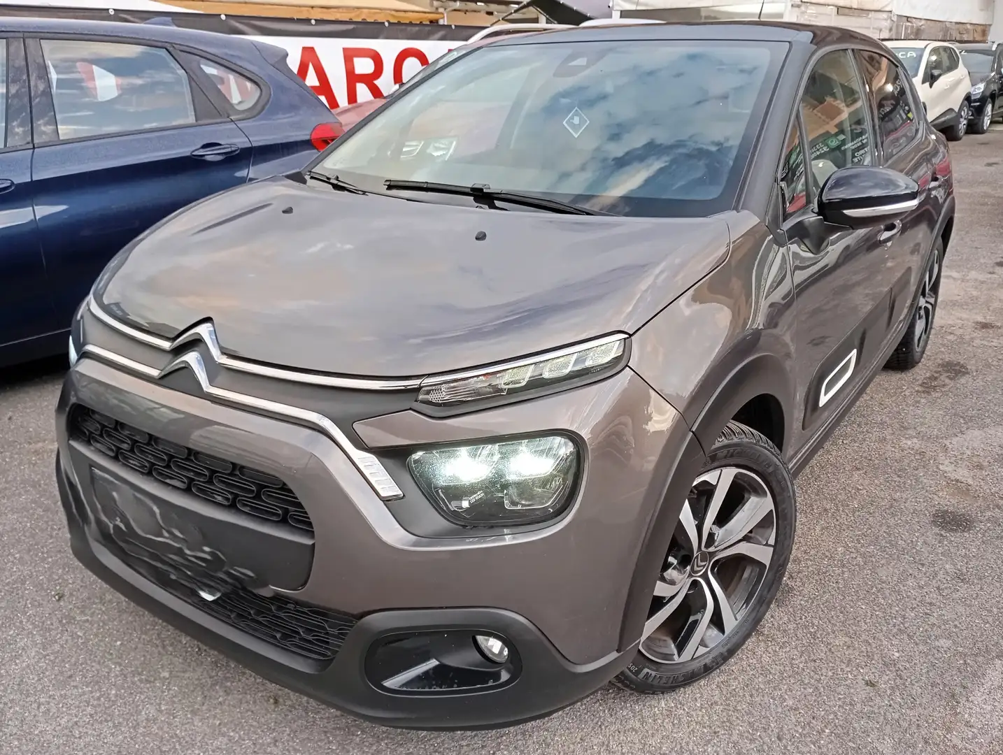 Citroen C3 1.2 PureTech 110CV Shine Pack Aut. Grigio - 1