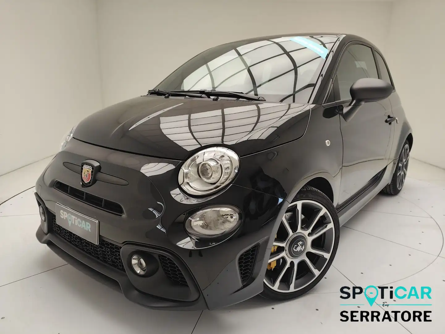 Abarth 695 1.4 t-jet Turismo 180cv auto Чорний - 1