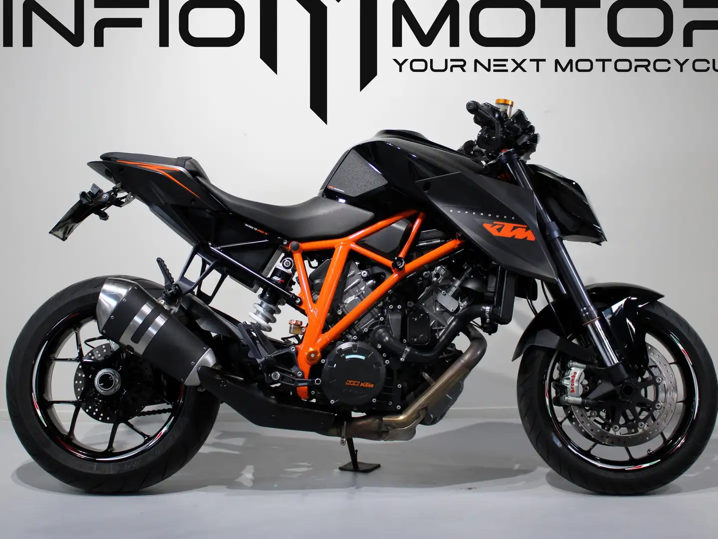 KTM 1290 Super Duke R - 1