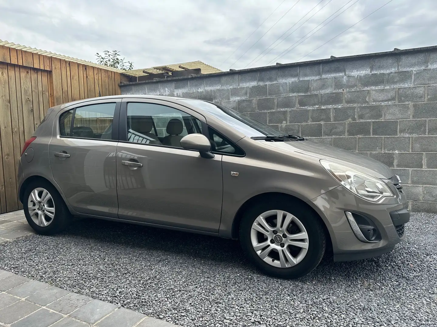 Opel Corsa 1.3 CDTI Navigatie Leder BT Pdc 94000km Braun - 1