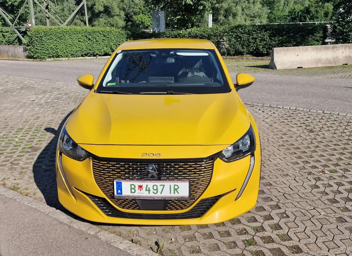 Peugeot 208 e-208 50kWh Allure Pack Allure Pack Gelb - 1