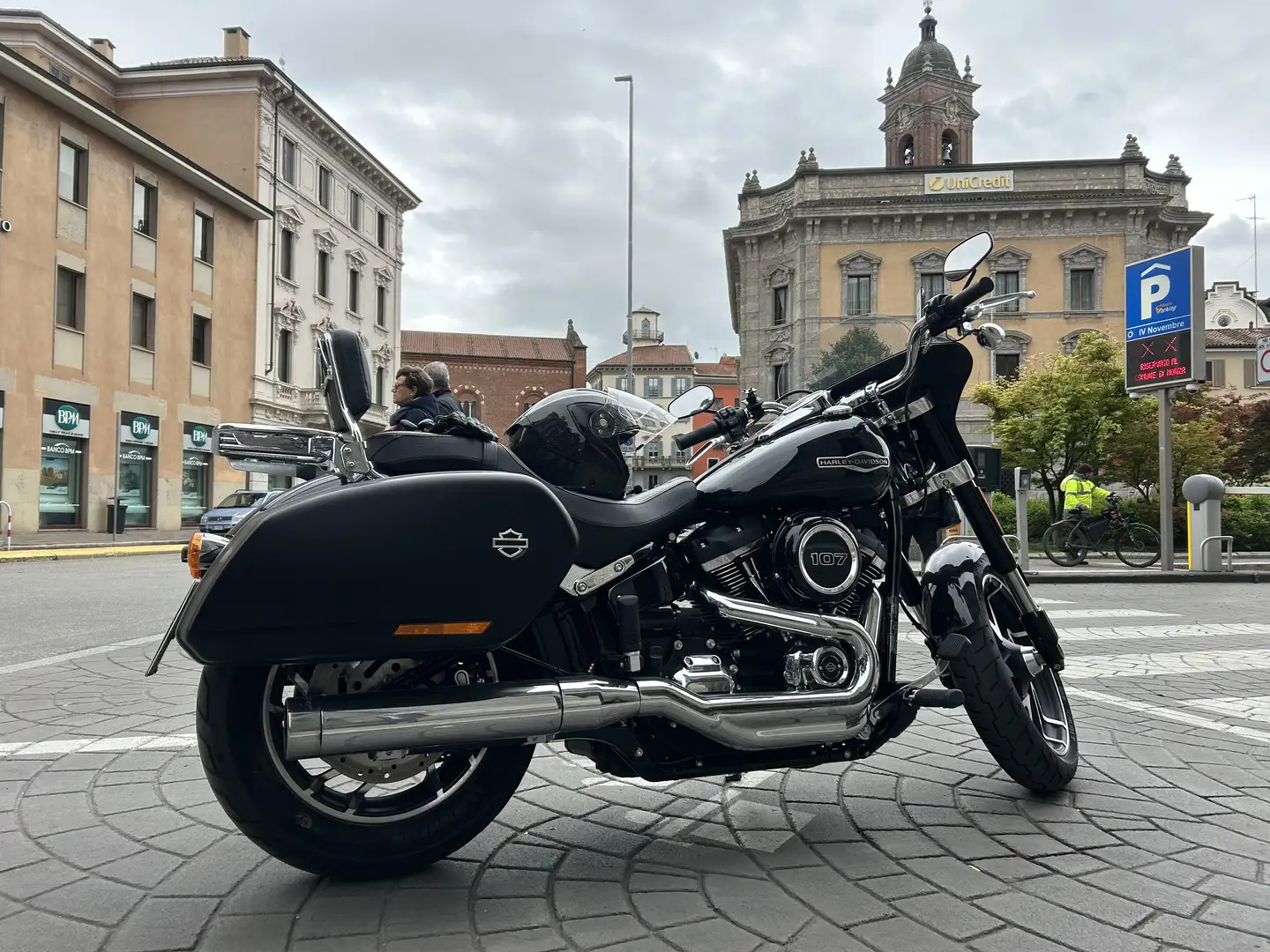 Harley-Davidson Sport Glide - 2