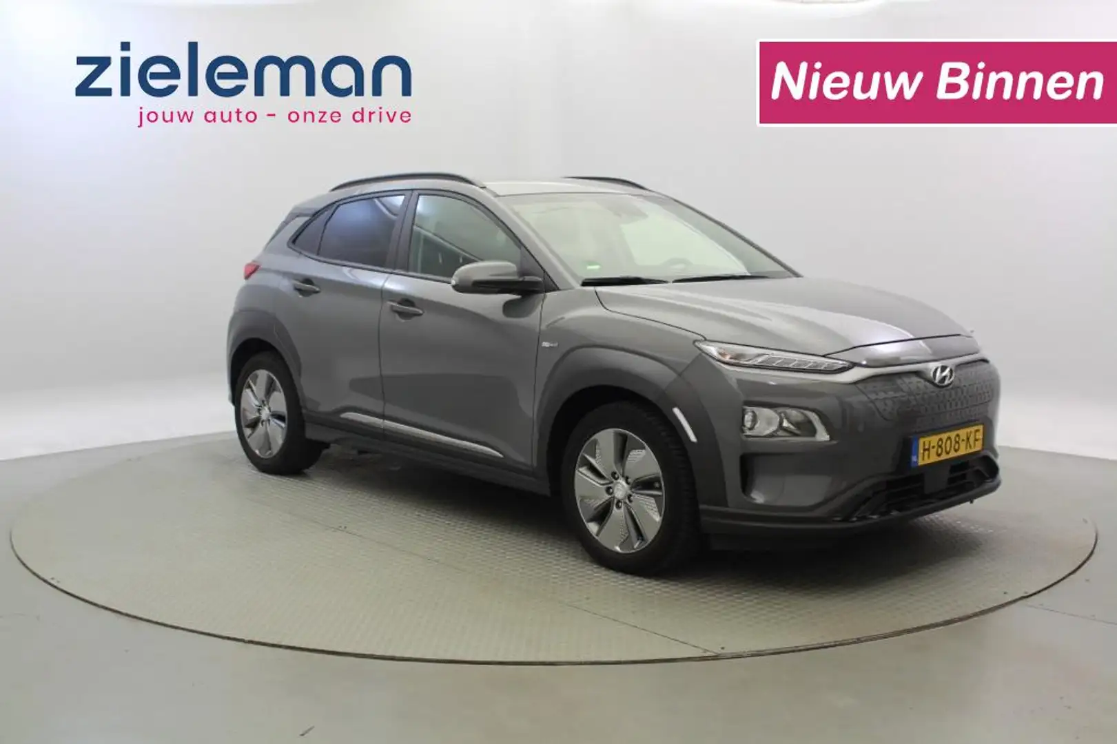 Hyundai KONA Electric Fashion 64 kWh - Carplay, Camera, Cruise Grijs - 1