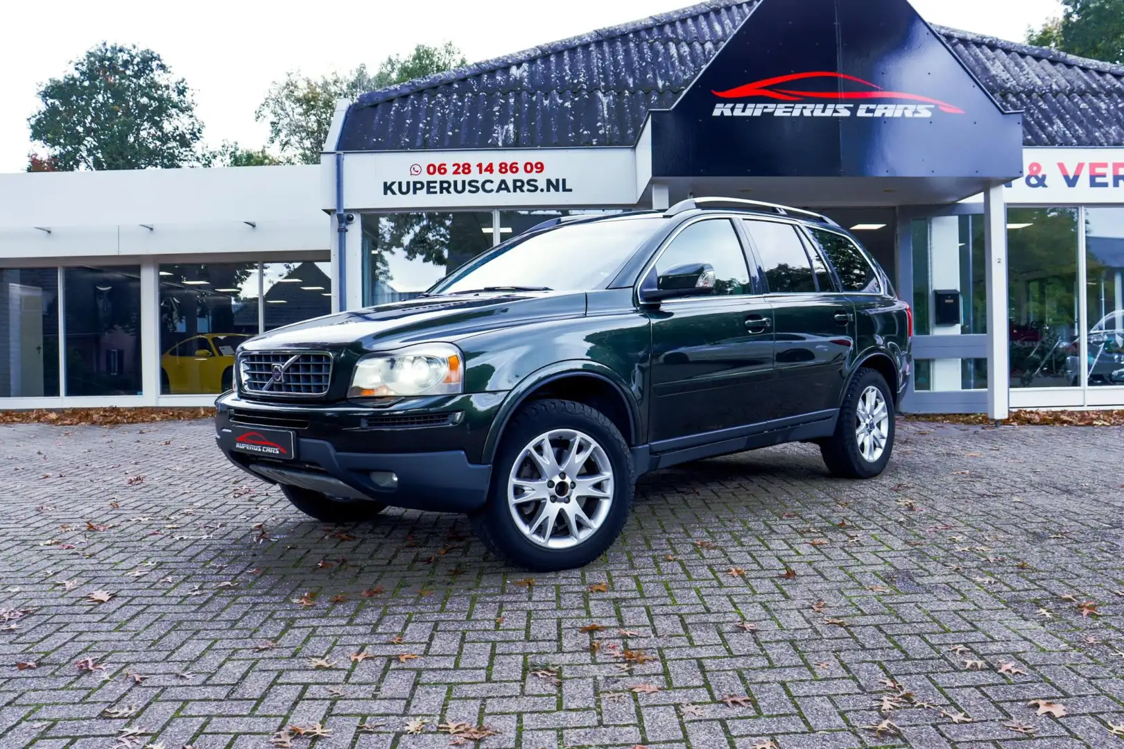 Volvo XC90 2.4 D5 Inscription Grijs Kenteken/recent Motor en Vert - 1