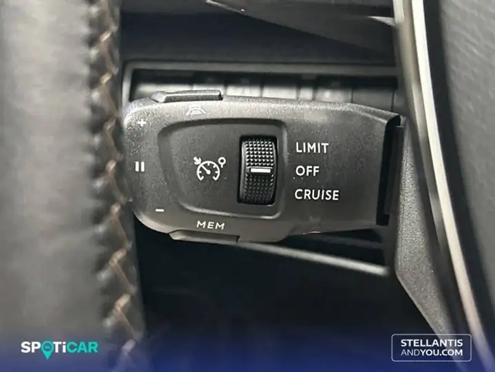 Peugeot 3008 2021, foto 18