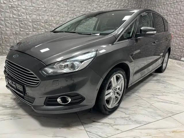 Ford S-Max S-MAX Titanium  7-Sitzter **91.210km**