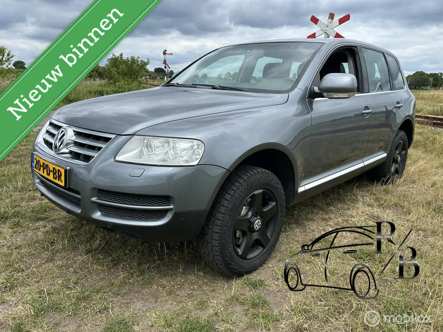 Volkswagen Touareg 3.2 V6 AUT. LEER NAVI PARK SENS. LEES TEKST Grijs - 1