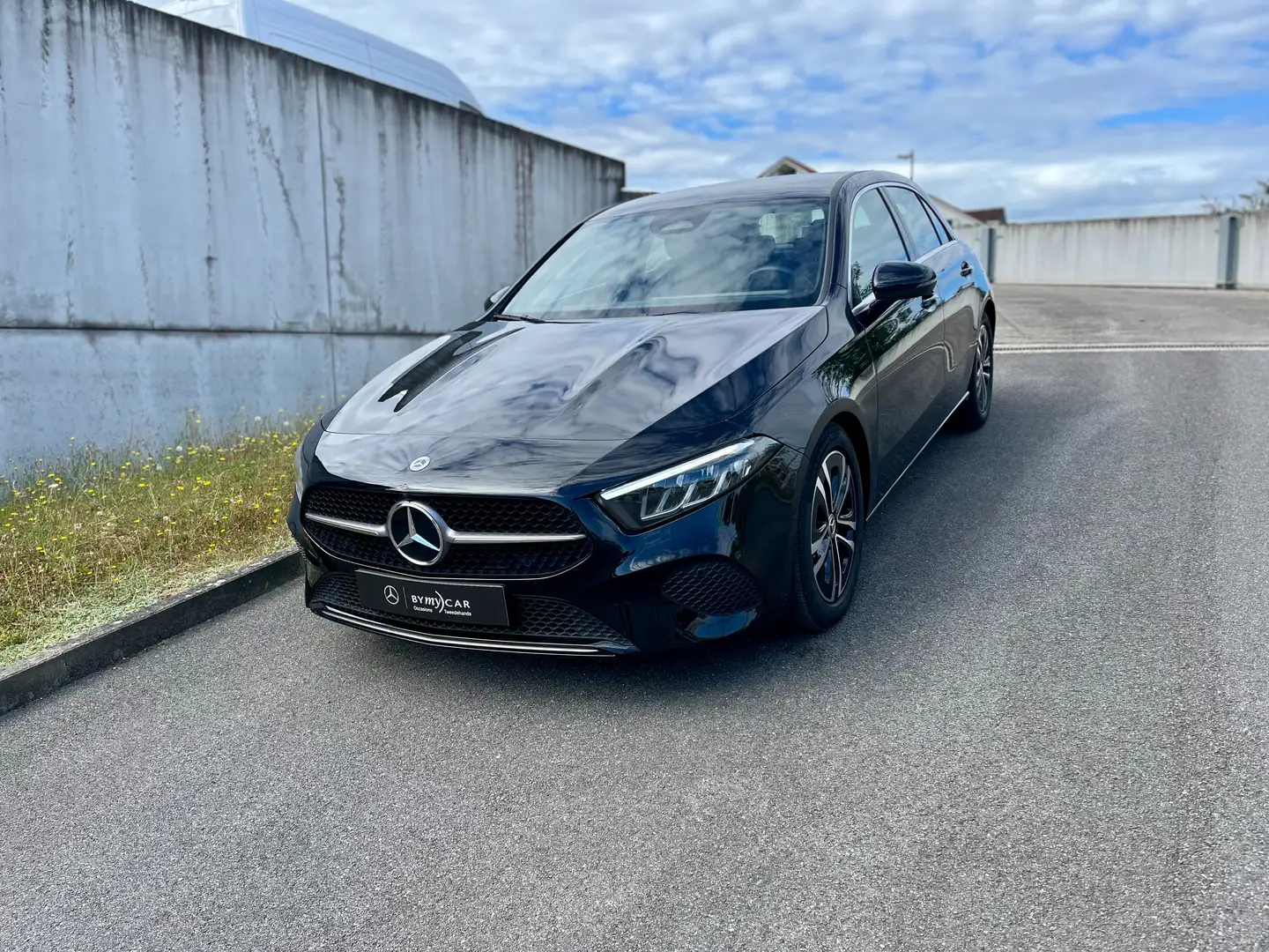 Mercedes-Benz A 180 A 180 Luxury Line Noir - 1