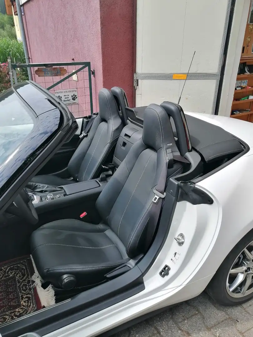 Mazda MX-5 MX-5 Soft Top G132 Revolution Revolution Weiß - 1