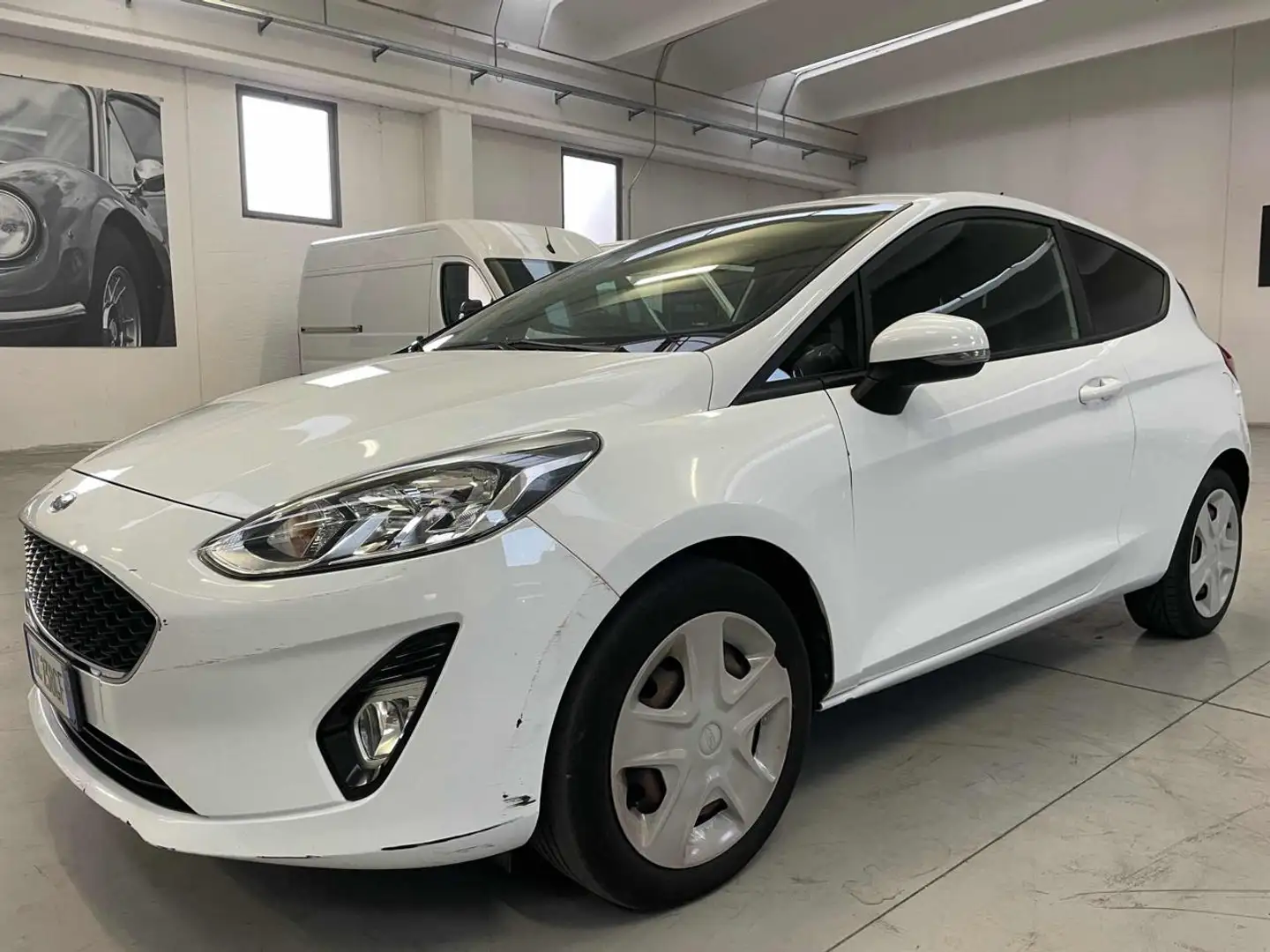 Ford Fiesta 1.5 TDCi 85 CV 3 porte Van Trend Bianco - 2