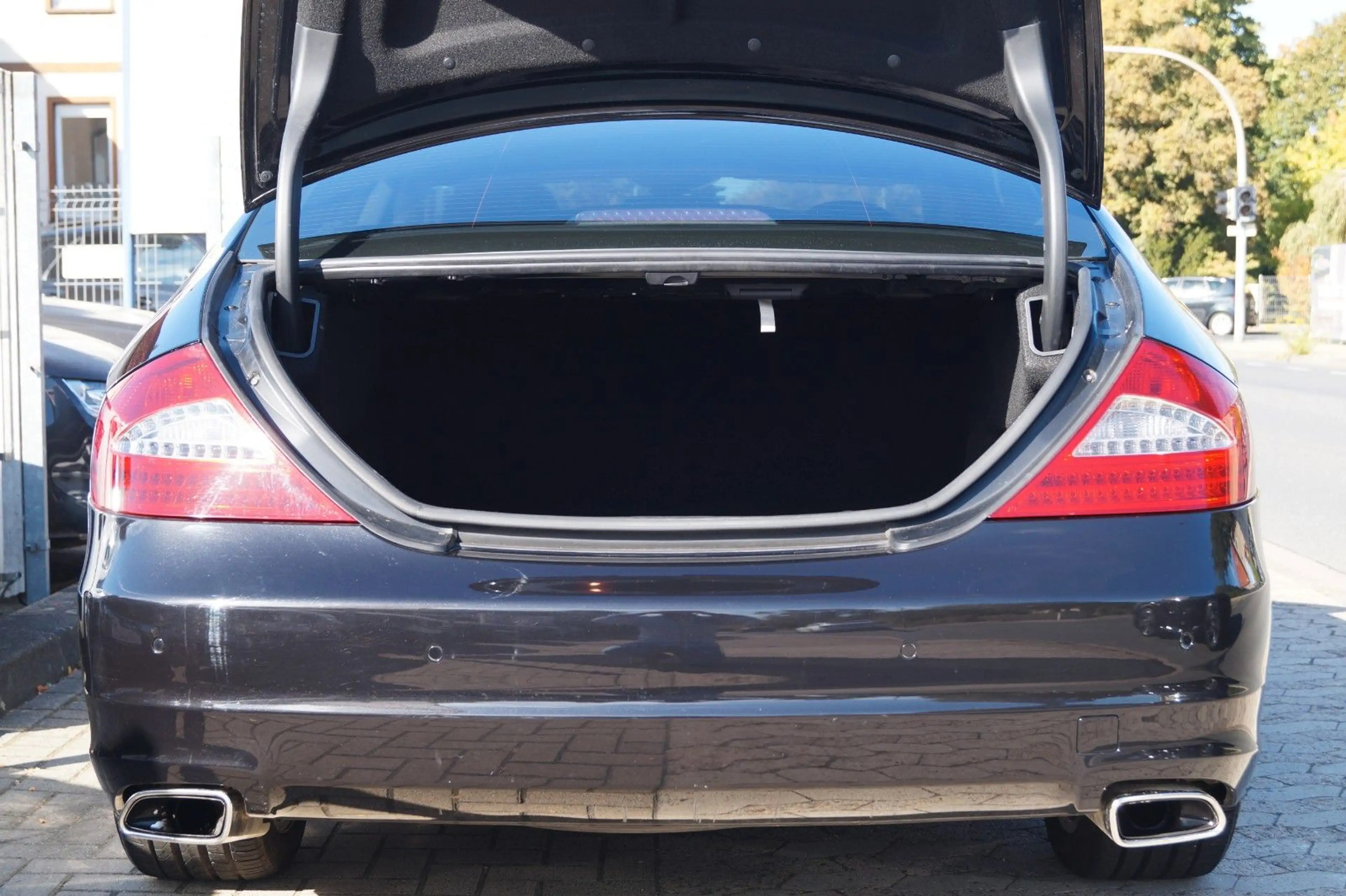 Mercedes-Benz CLS 300 7G-Tronic aus 2.Hand! GSD+Harman/Kardon — photo 21