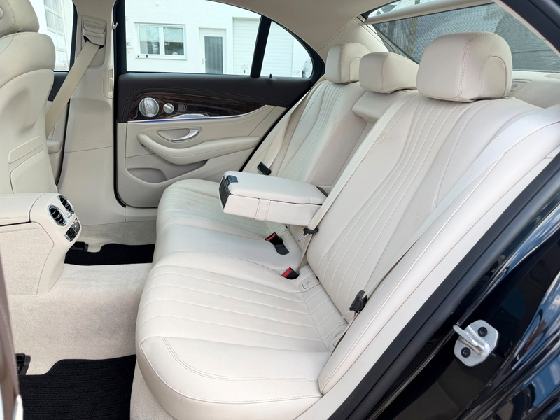 Mercedes-Benz E 450 4M AMG PANO*Massage*Sitzkl*SoftCl*Burm*HUD — photo 15