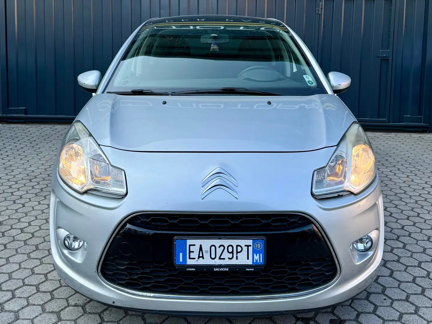 Citroen C3 C3 1.6 BENZINA vti Exclusive (exclusive style) Argento - 2