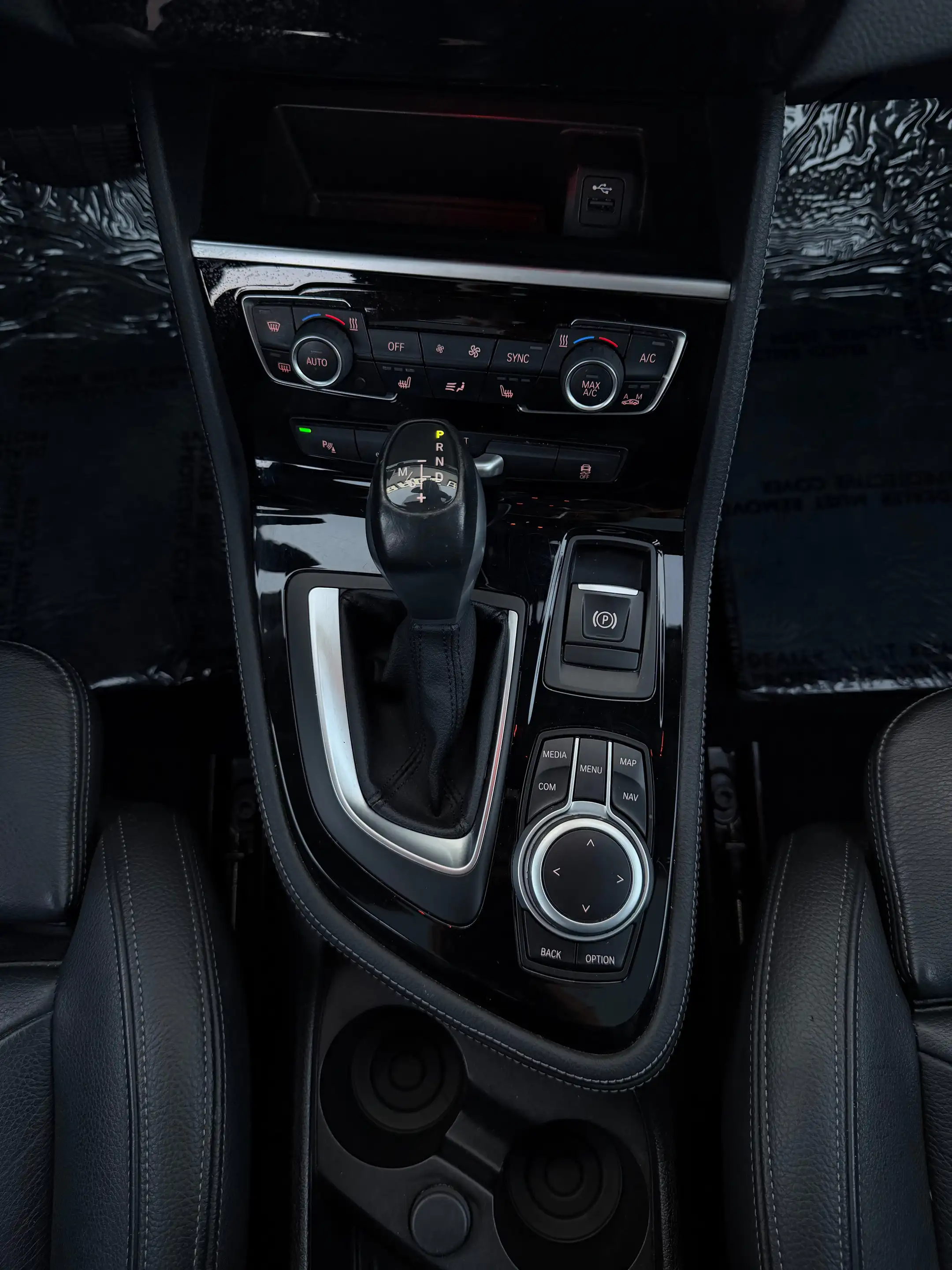 BMW 225 CarPlay * Panoramadak * Head-Up * Harman Kardon * Comfort Access * Camera * Leder * Elektrische Zetels Memory* — photo 24