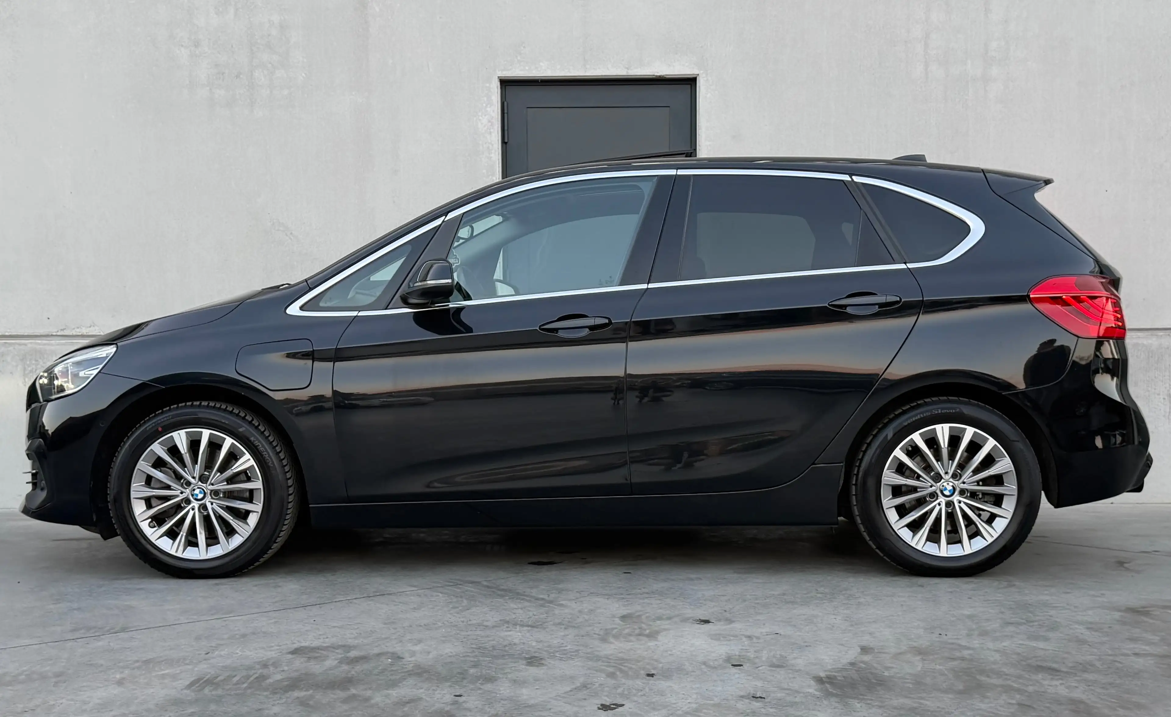 BMW 225 CarPlay * Panoramadak * Head-Up * Harman Kardon * Comfort Access * Camera * Leder * Elektrische Zetels Memory* — photo 4