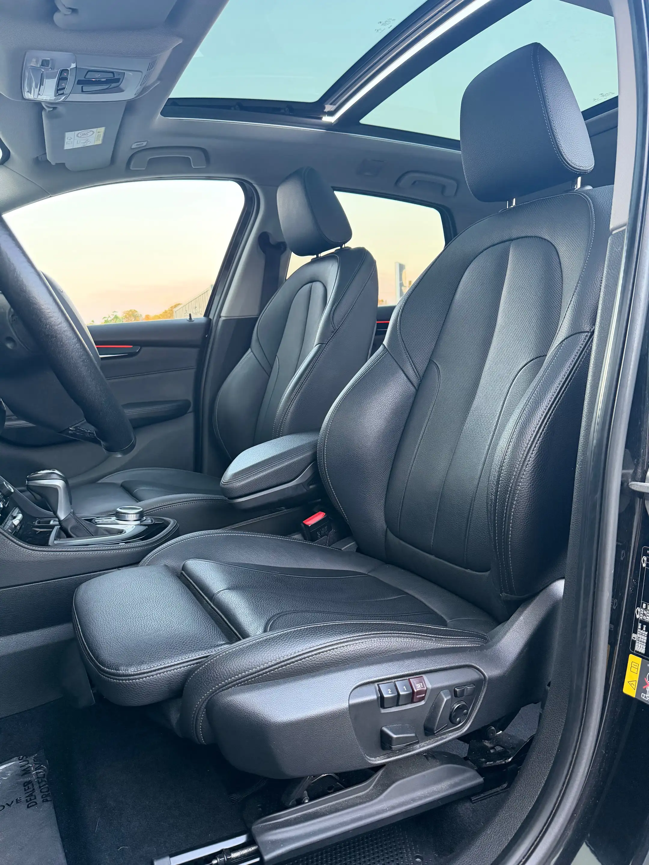 BMW 225 CarPlay * Panoramadak * Head-Up * Harman Kardon * Comfort Access * Camera * Leder * Elektrische Zetels Memory* — photo 15