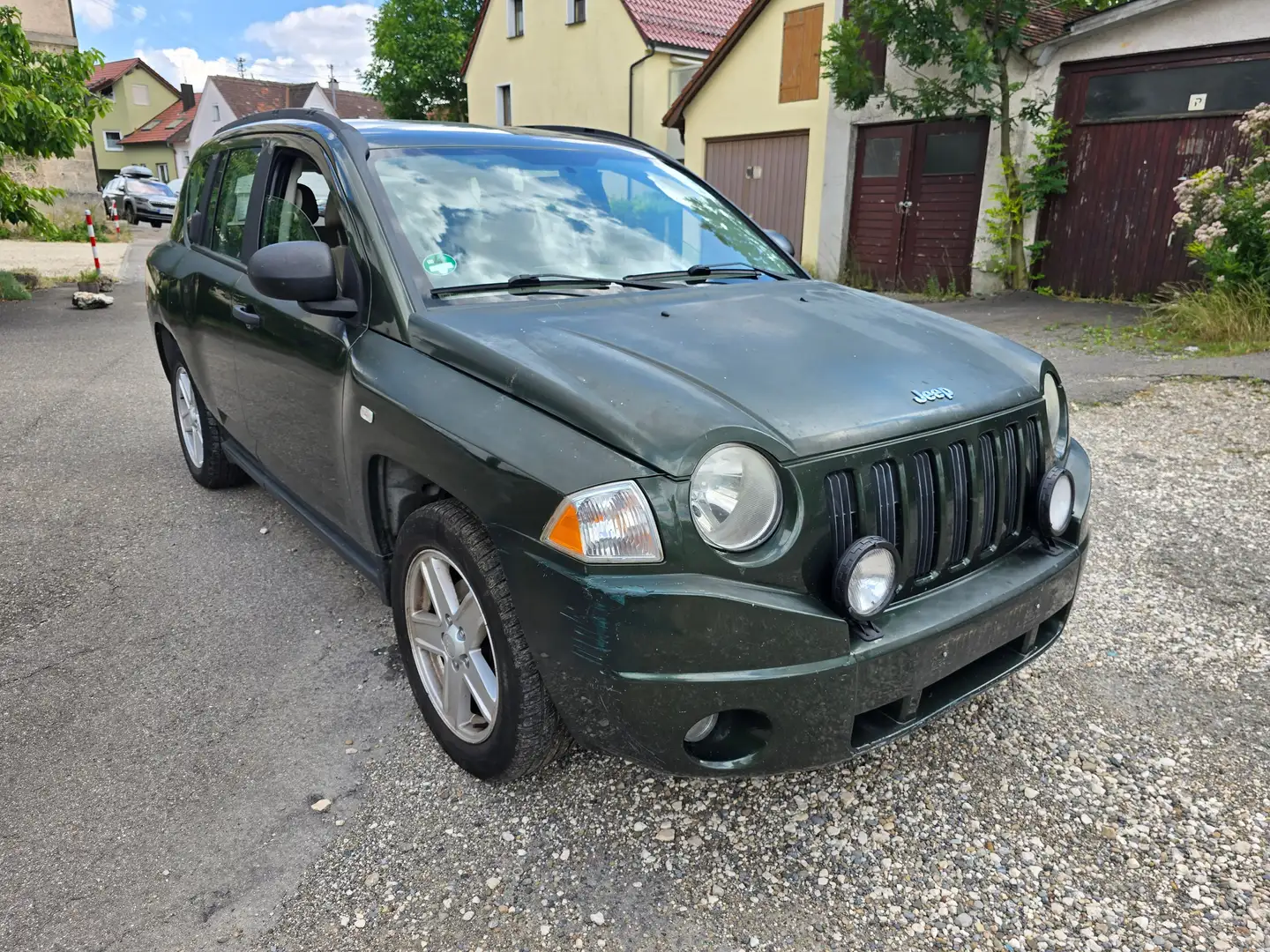 Jeep Compass Sport Grün - 2