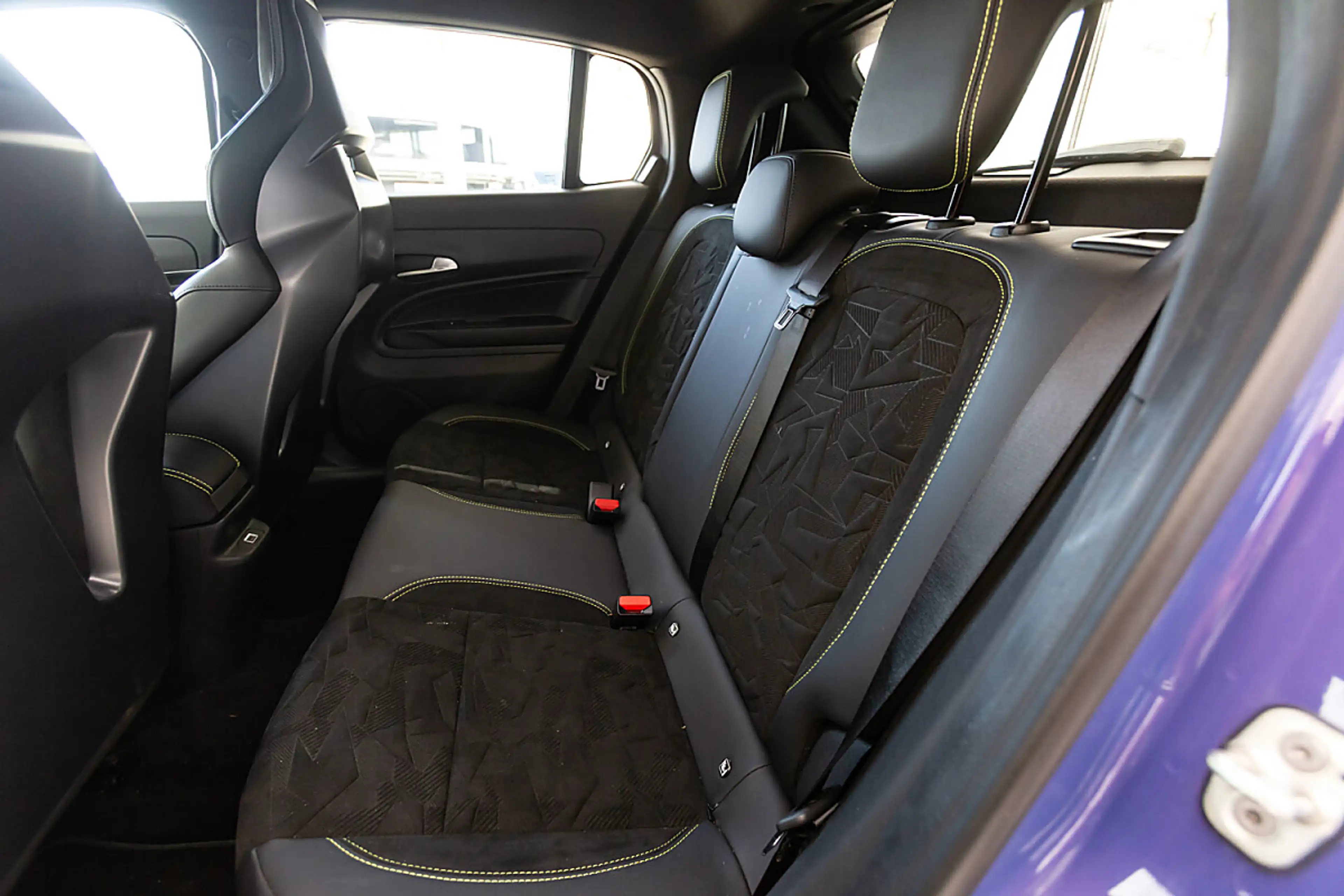 Abarth 600e Turismo — photo 15