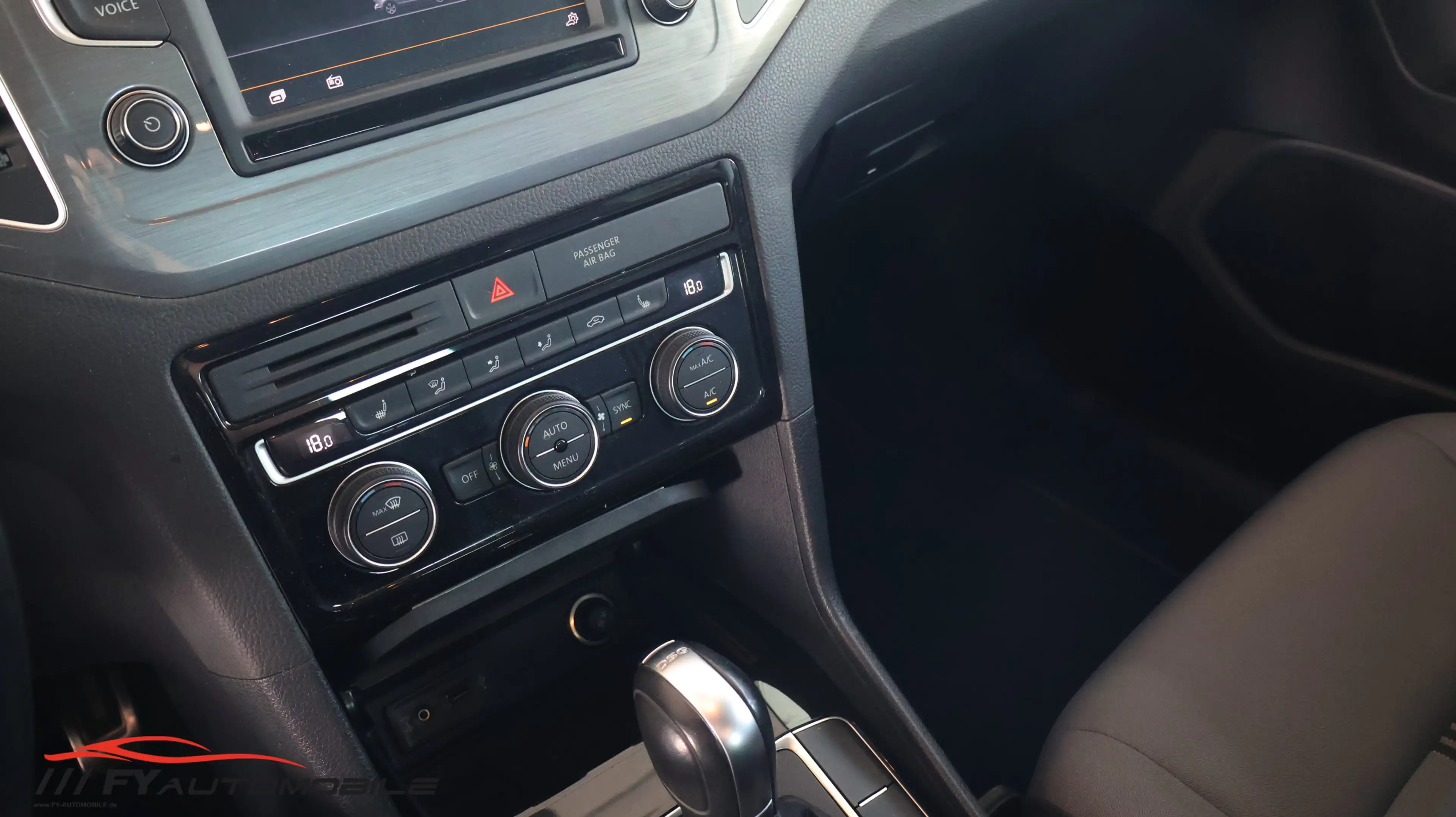 Volkswagen Golf Sportsvan Allstar BMT Start-Stop — photo 15