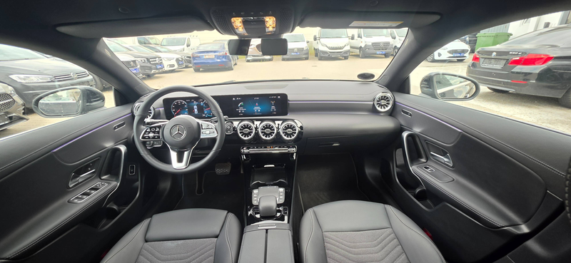 Mercedes-Benz CLA 250 CLA 250 Coupe ACC*LED*AHK*KAMERA*1Hand — photo 9