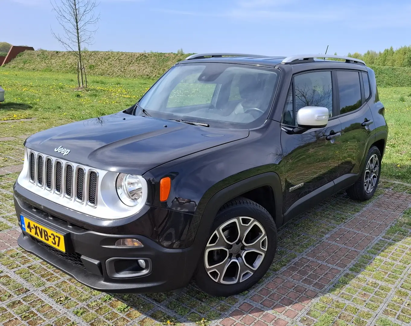 Jeep Renegade 1.4 M.Air Limited Zwart - 1