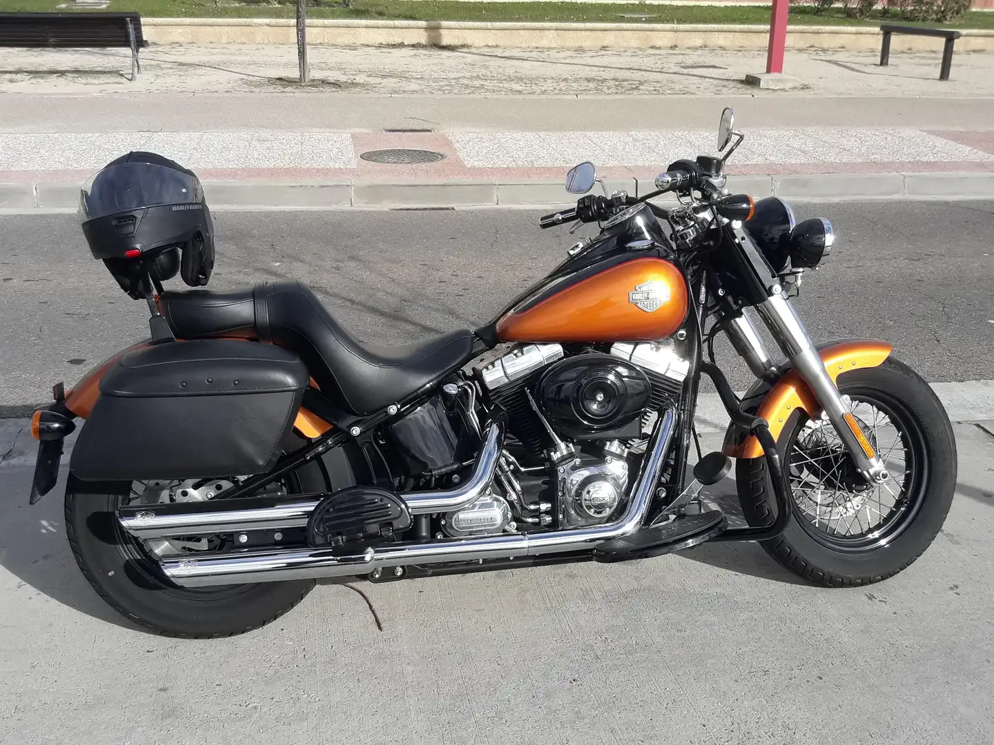 Harley-Davidson Softail Slim motor 103 1690cc Naranja - 1