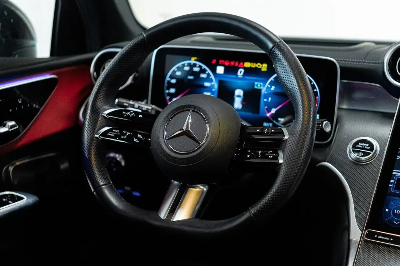 Mercedes-Benz GLC снимка Mercedes-Benz GLC