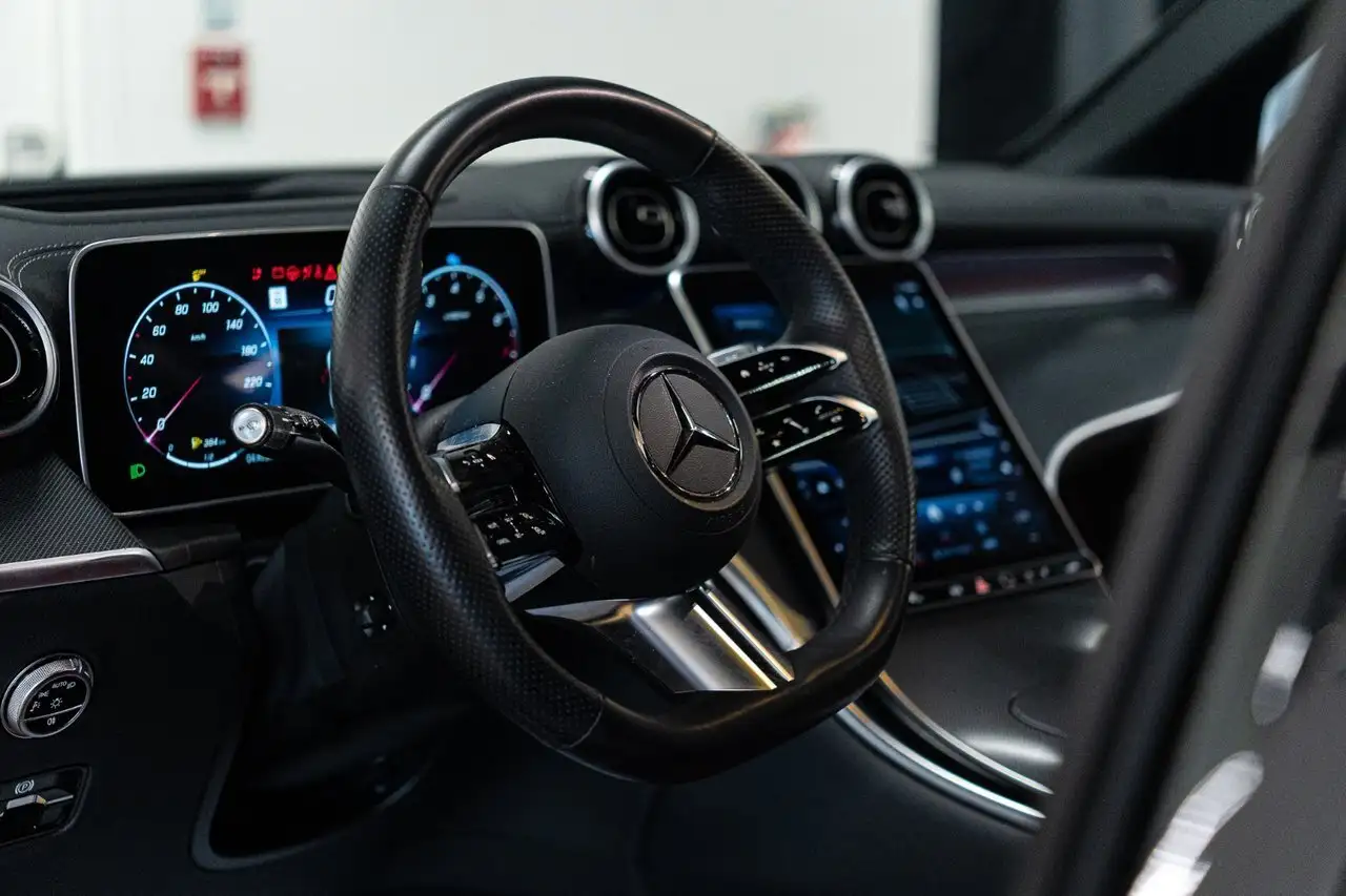 Mercedes-Benz GLC снимка Mercedes-Benz GLC
