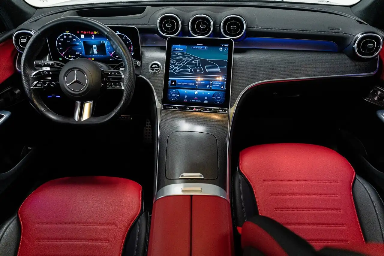 Mercedes-Benz GLC снимка Mercedes-Benz GLC