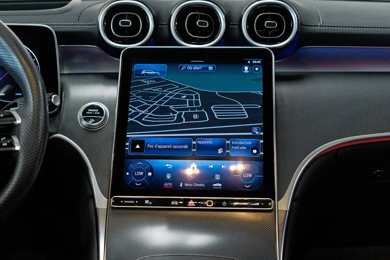 Mercedes-Benz GLC снимка Mercedes-Benz GLC