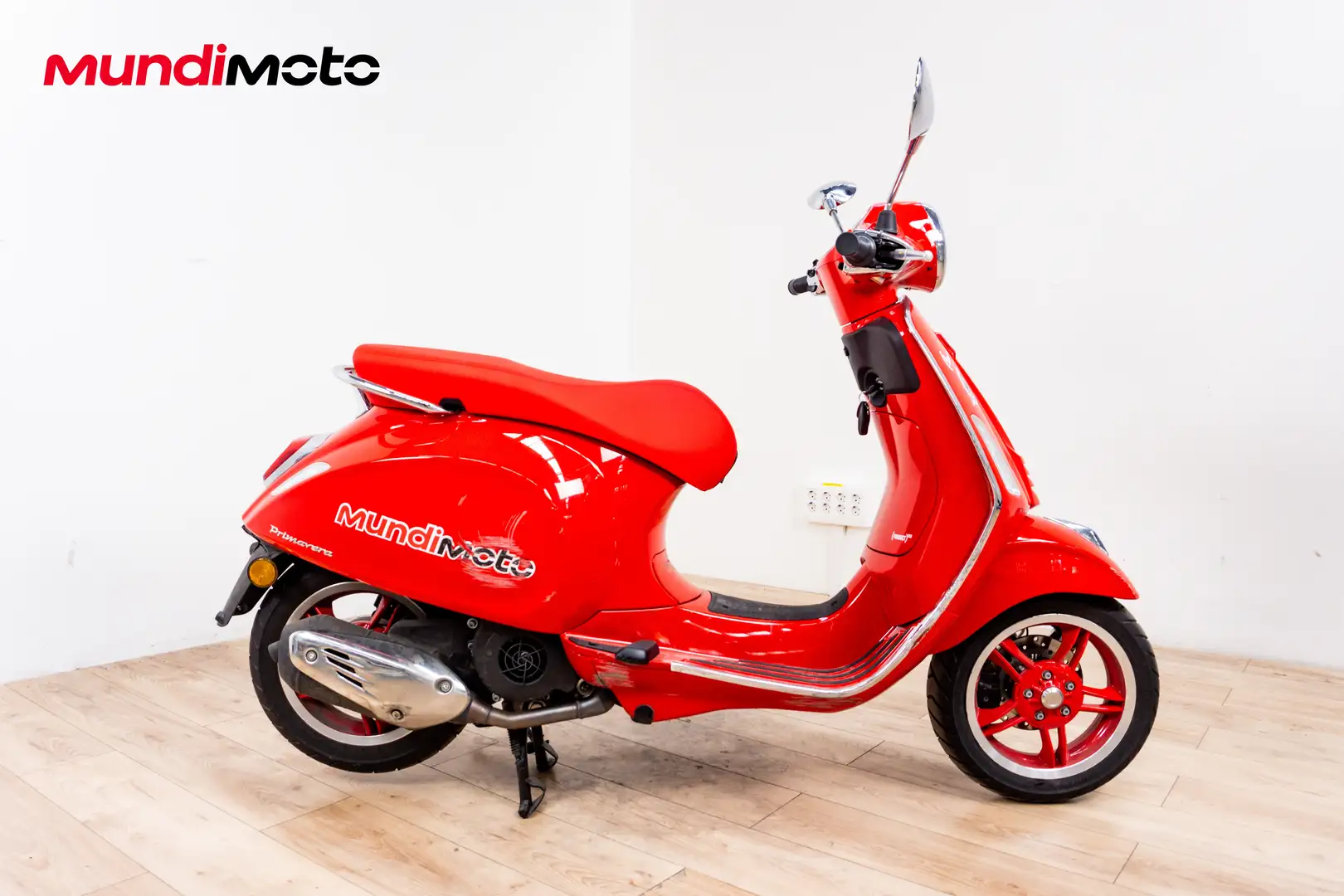 Vespa Primavera 125 - 1