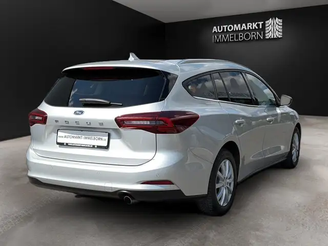 Ford Focus view 7