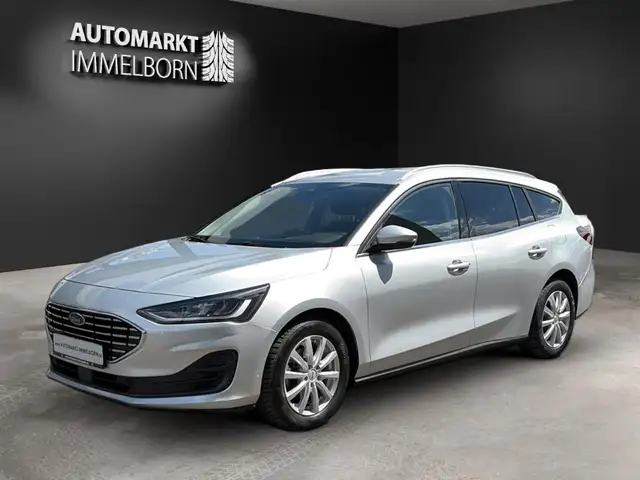 Ford Focus view 4