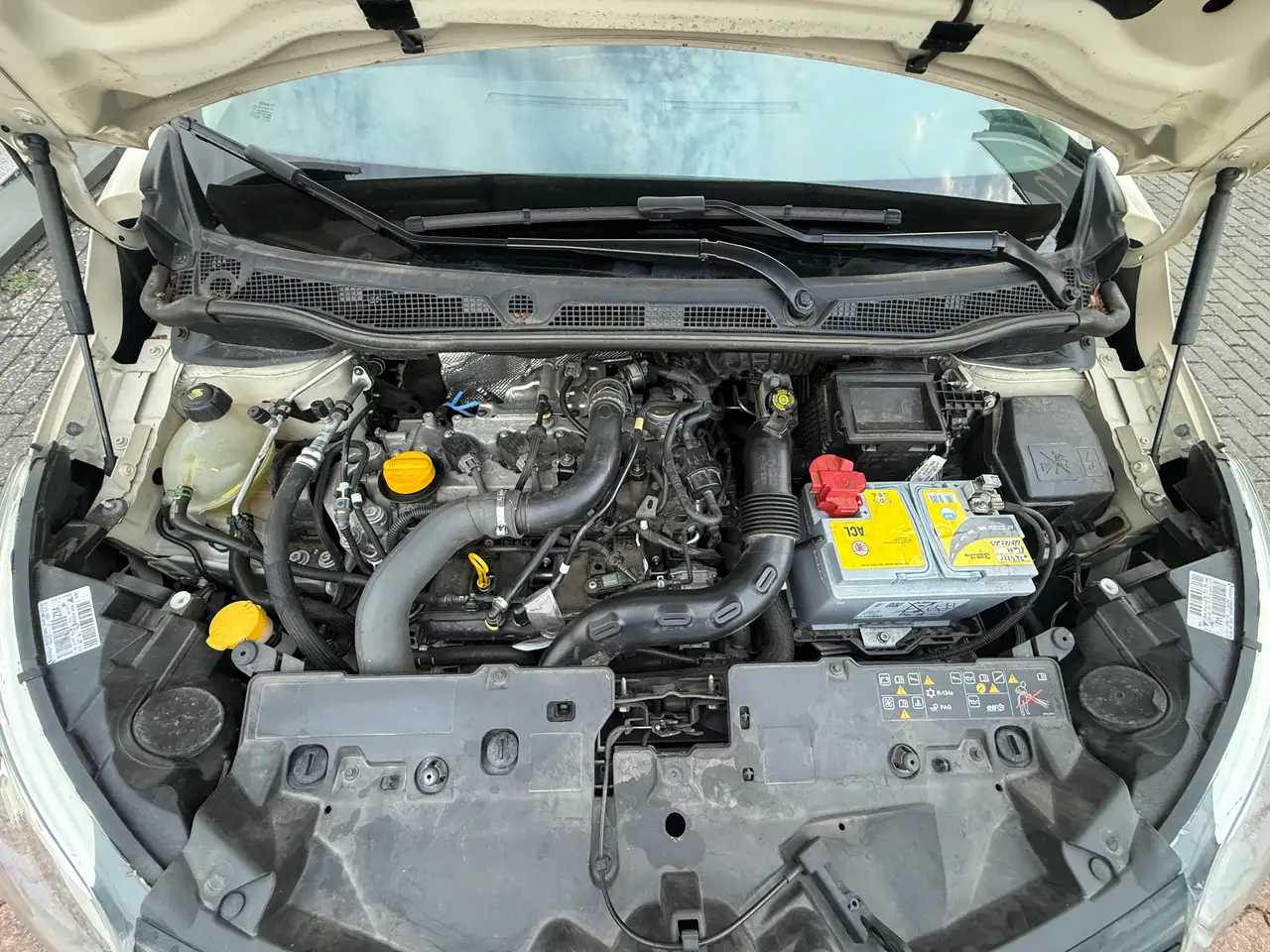 Renault Captur — photo 15