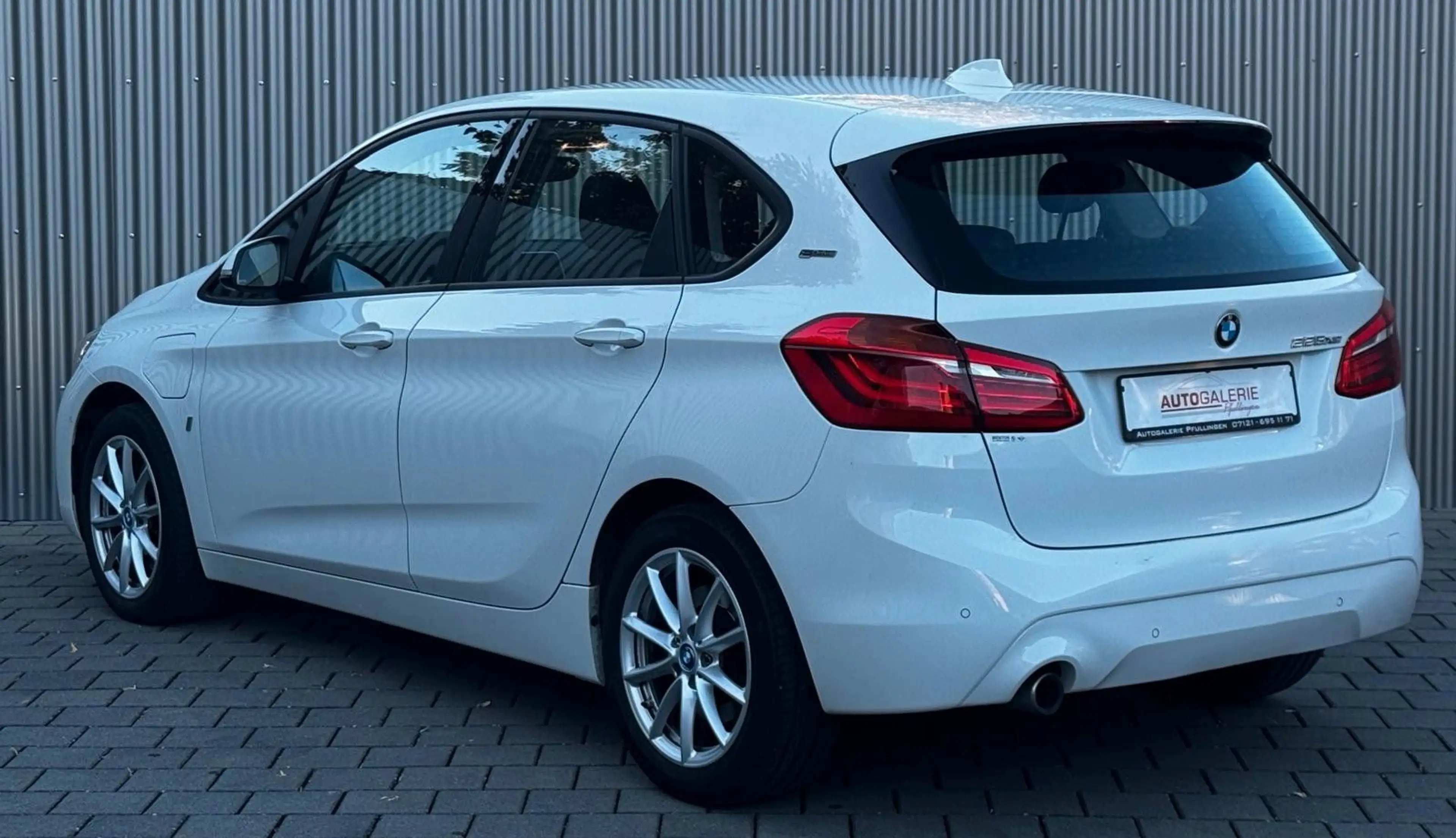 BMW 225 xe Active Tourer  Advantage Tempomat SHZ LED — photo 8