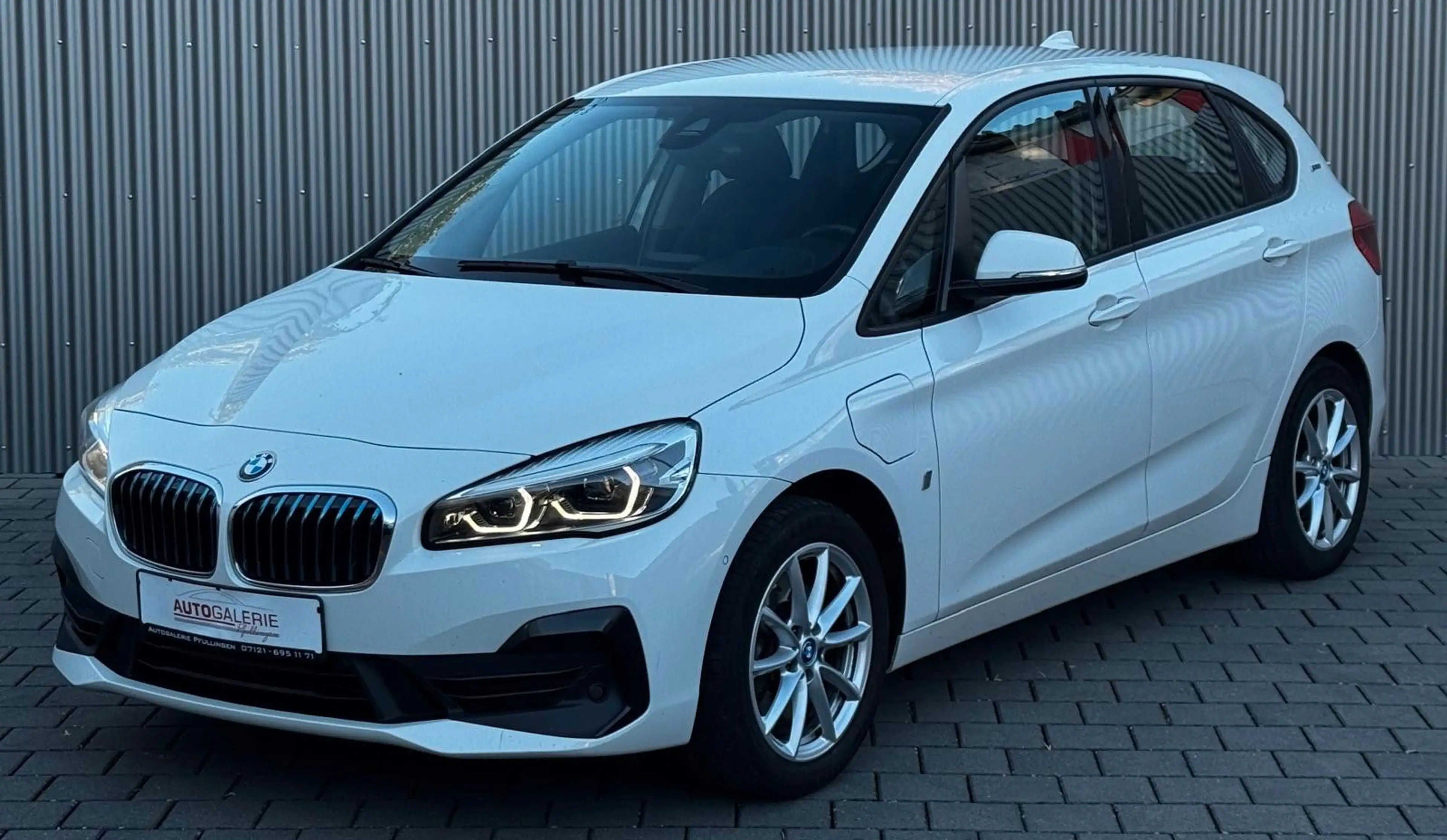BMW 225 xe Active Tourer  Advantage Tempomat SHZ LED