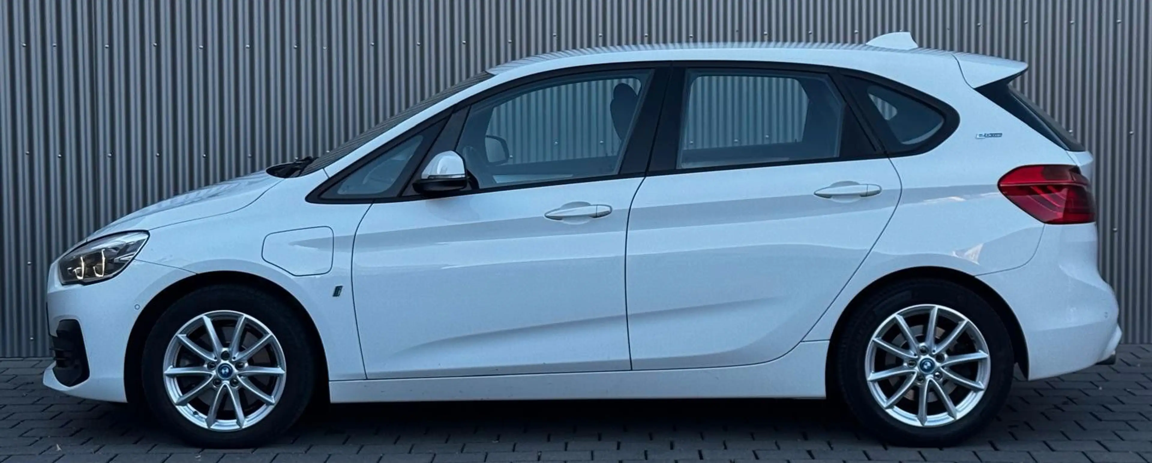 BMW 225 xe Active Tourer  Advantage Tempomat SHZ LED — photo 5