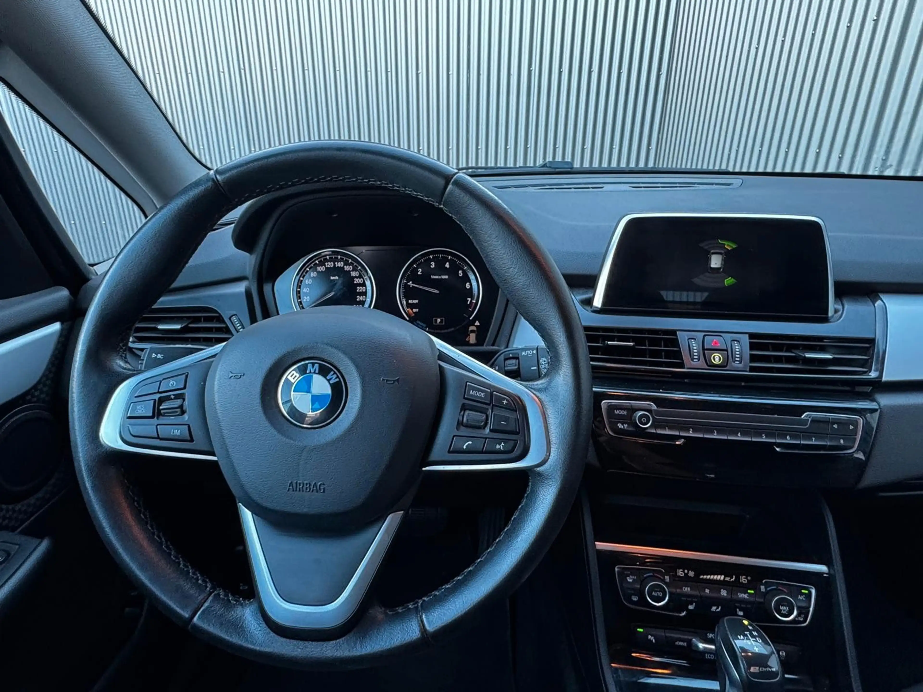BMW 225 xe Active Tourer  Advantage Tempomat SHZ LED — photo 12