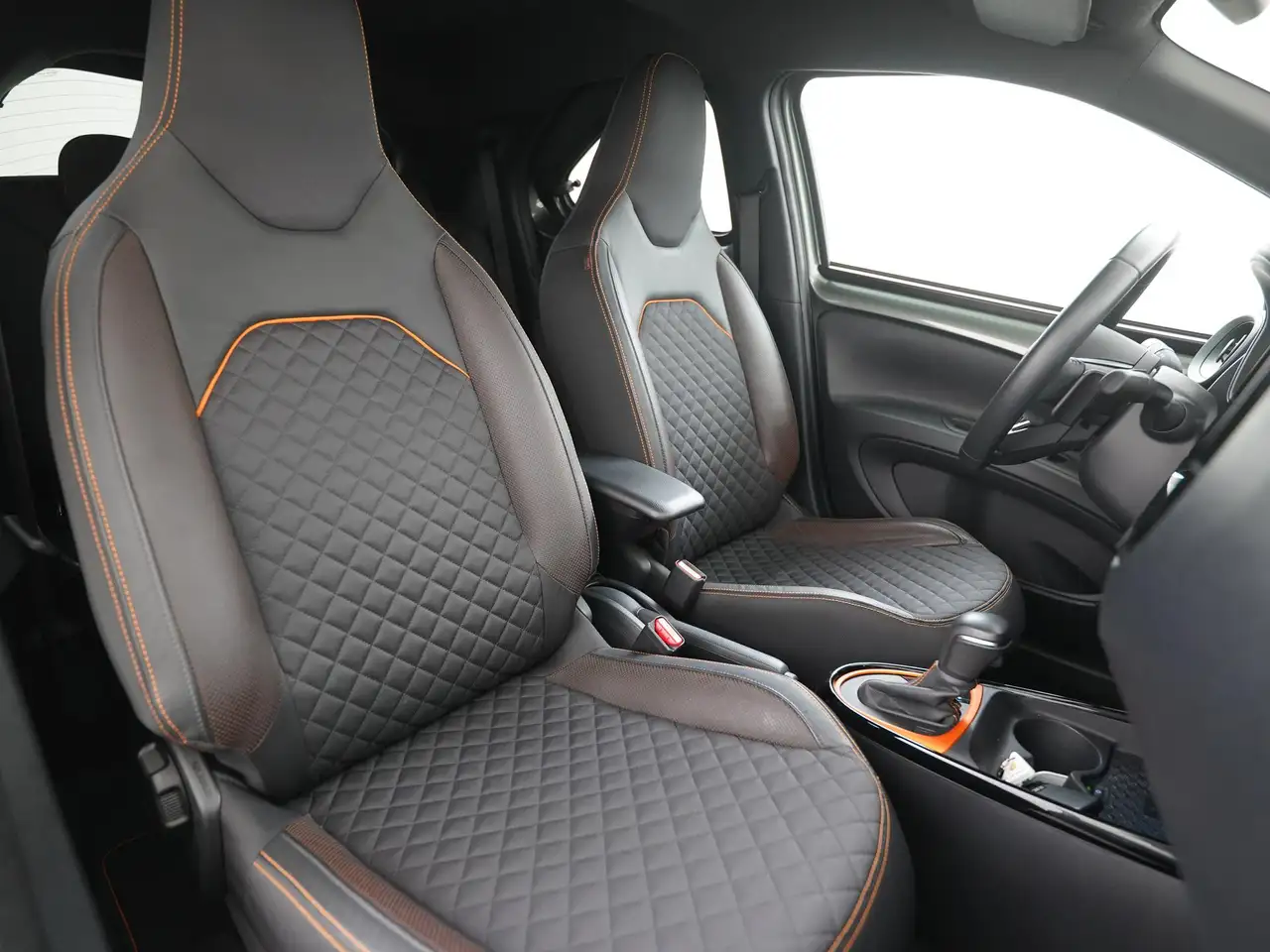 Toyota Aygo X 1.0 VVT-i S-CVT Limited Automaat Camera Stoelv, миниатюра 26