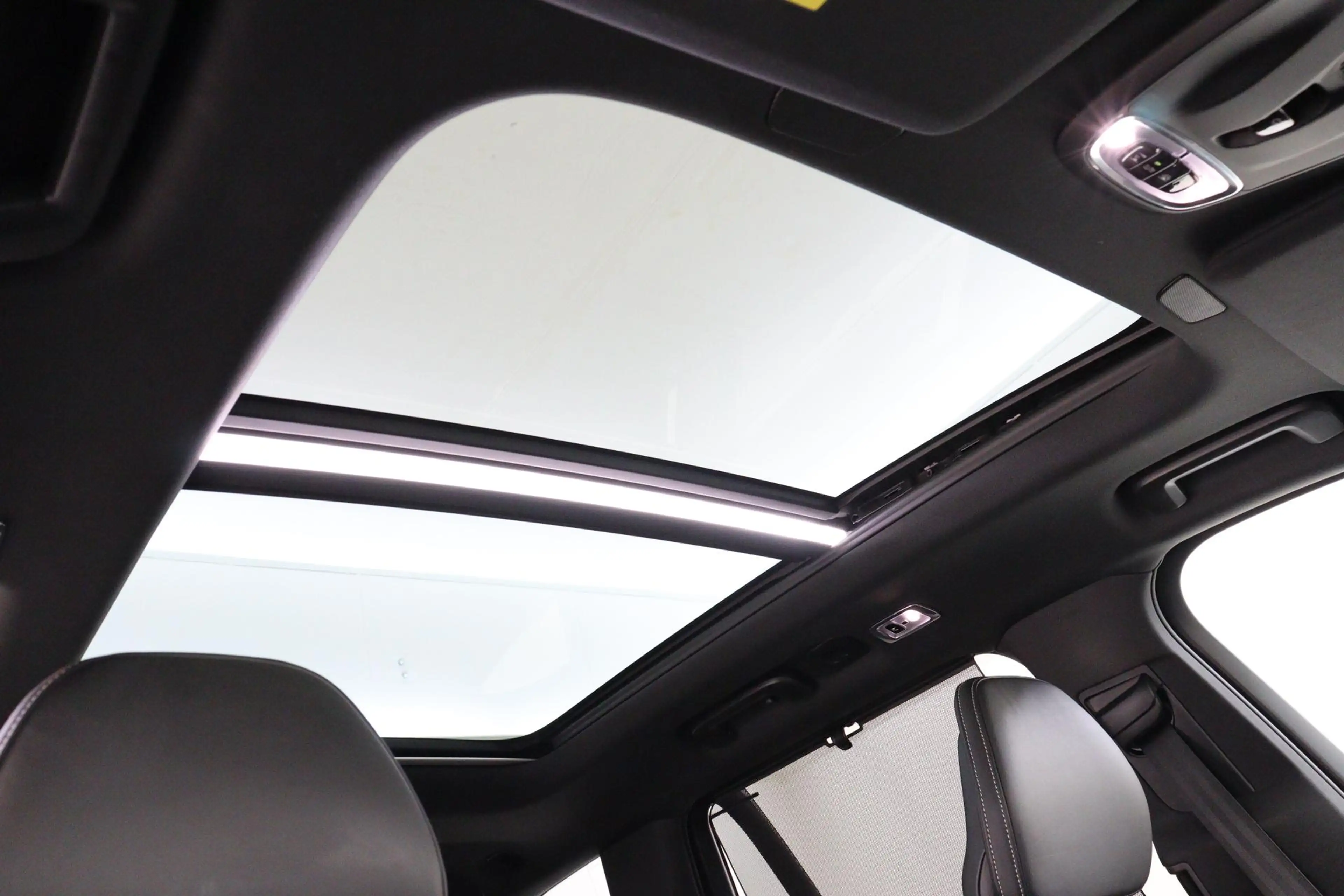 Volvo XC90 T8 RECHARGE AWD R-DESIGN -PANO.DAK|HARMAN/KARDON|3 — photo 10
