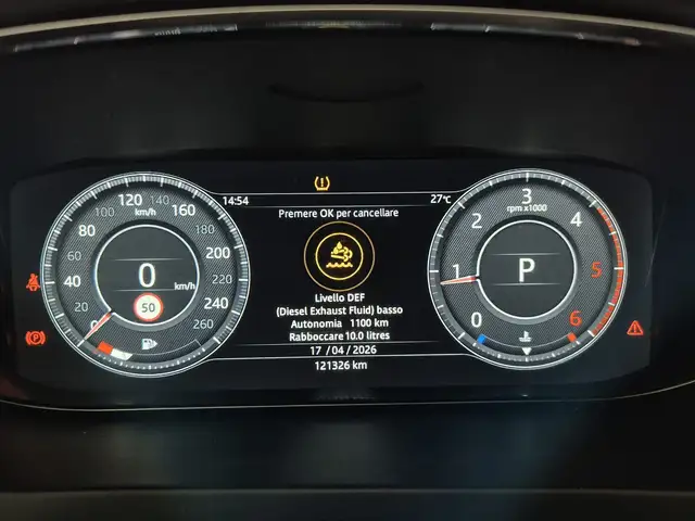 Jaguar E-Pace view 14