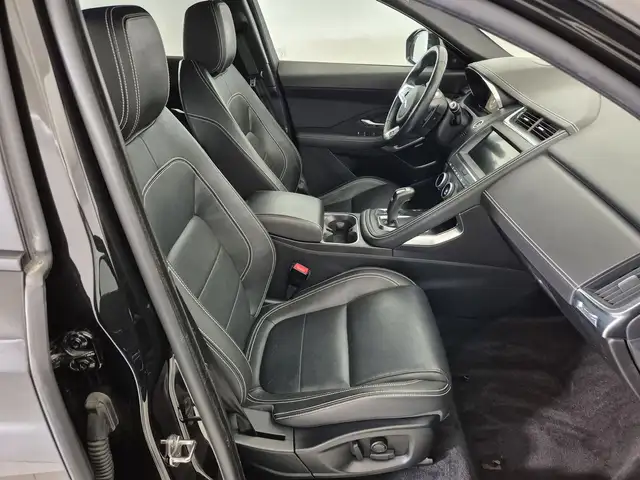 Jaguar E-Pace view 5