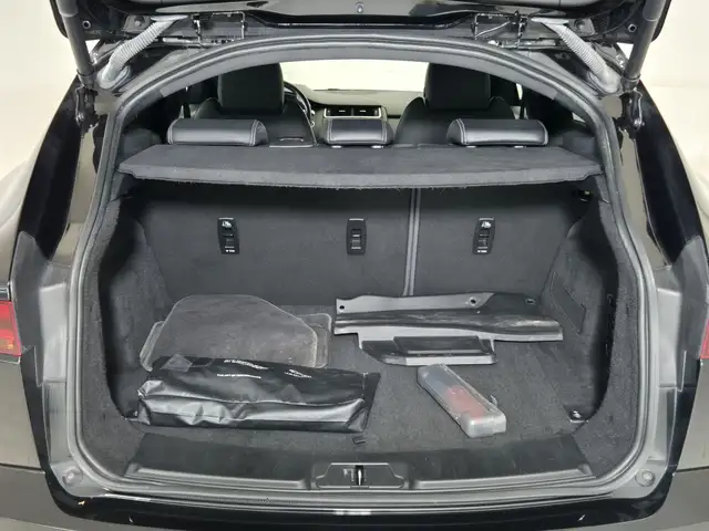 Jaguar E-Pace view 13