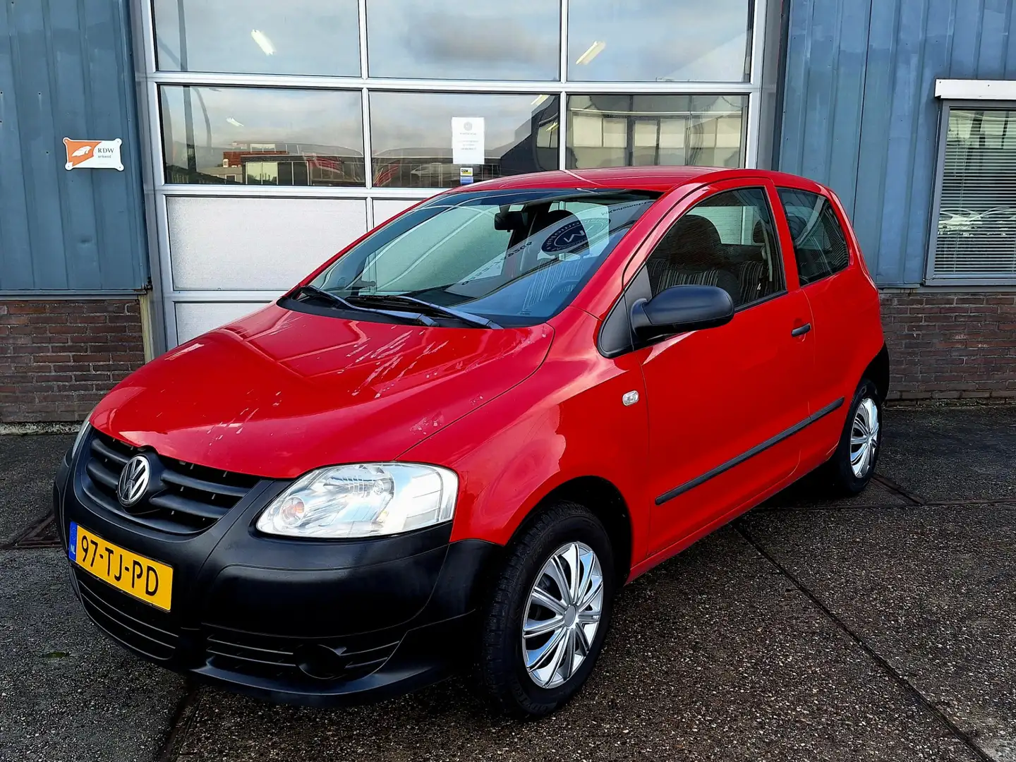 Volkswagen Fox 1.4 Trendline Airco, Stuurbekrachtiging, Audio Rood - 2