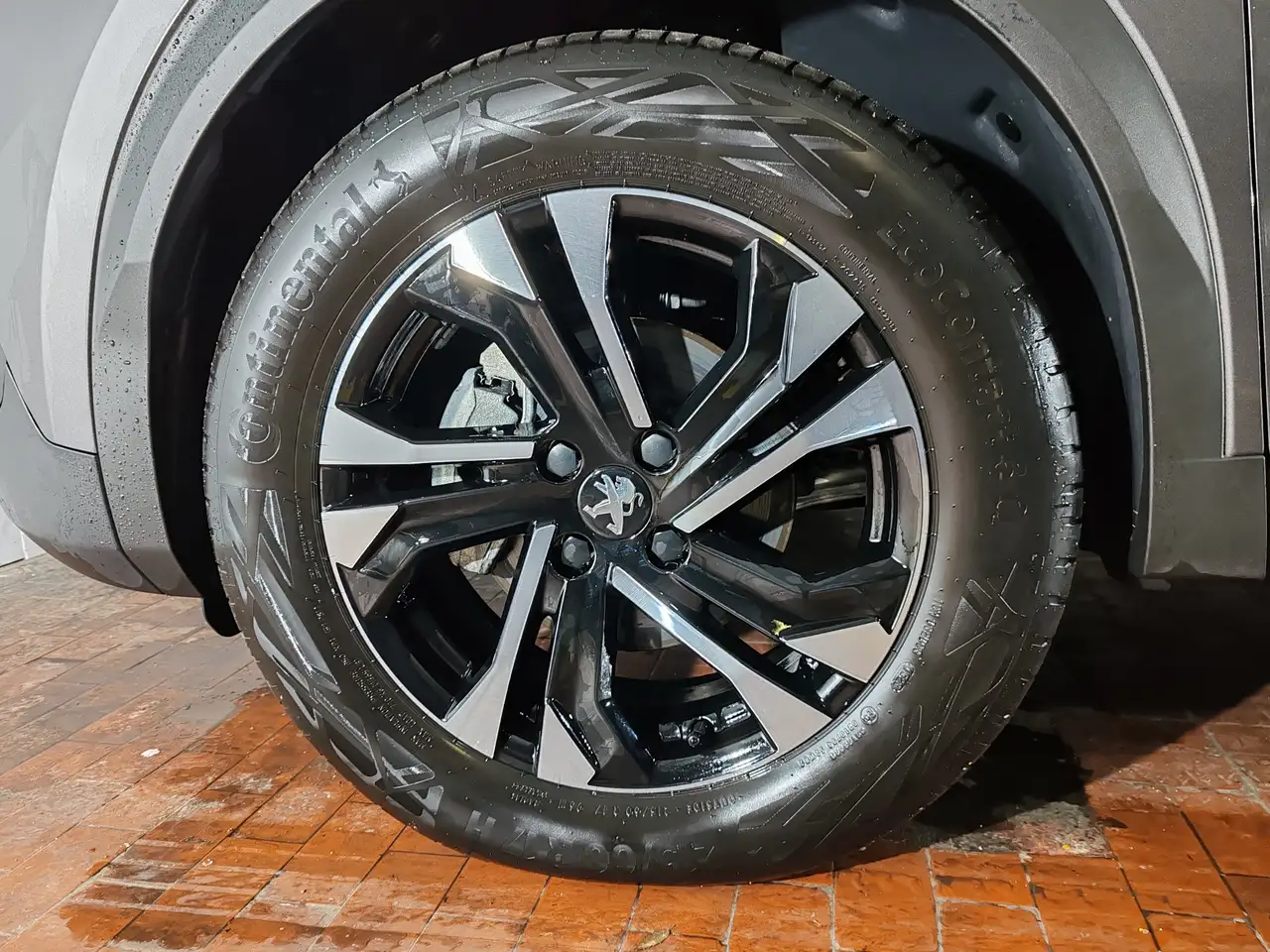Peugeot 2008 1.2 130cv Allure EAT8 Navi + Telecamera 7