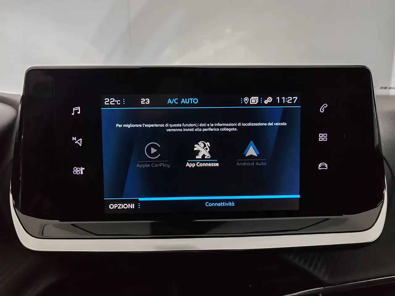 Peugeot 2008 1.2 130cv Allure EAT8 Navi + Telecamera 14