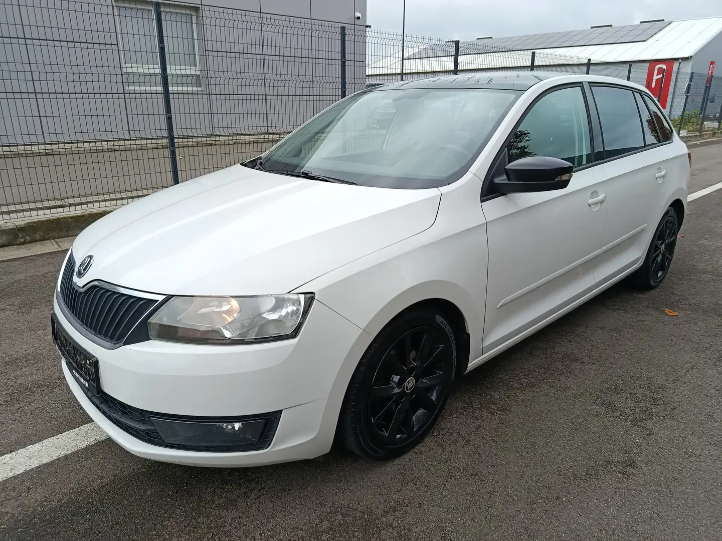 Skoda Rapid/Spaceback Rapid 1.4 CR TDI Style Blanc - 1
