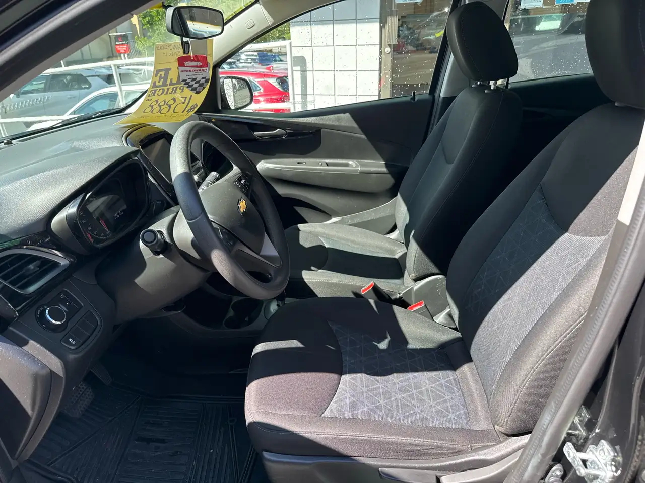 Chevrolet Spark снимка Chevrolet Spark