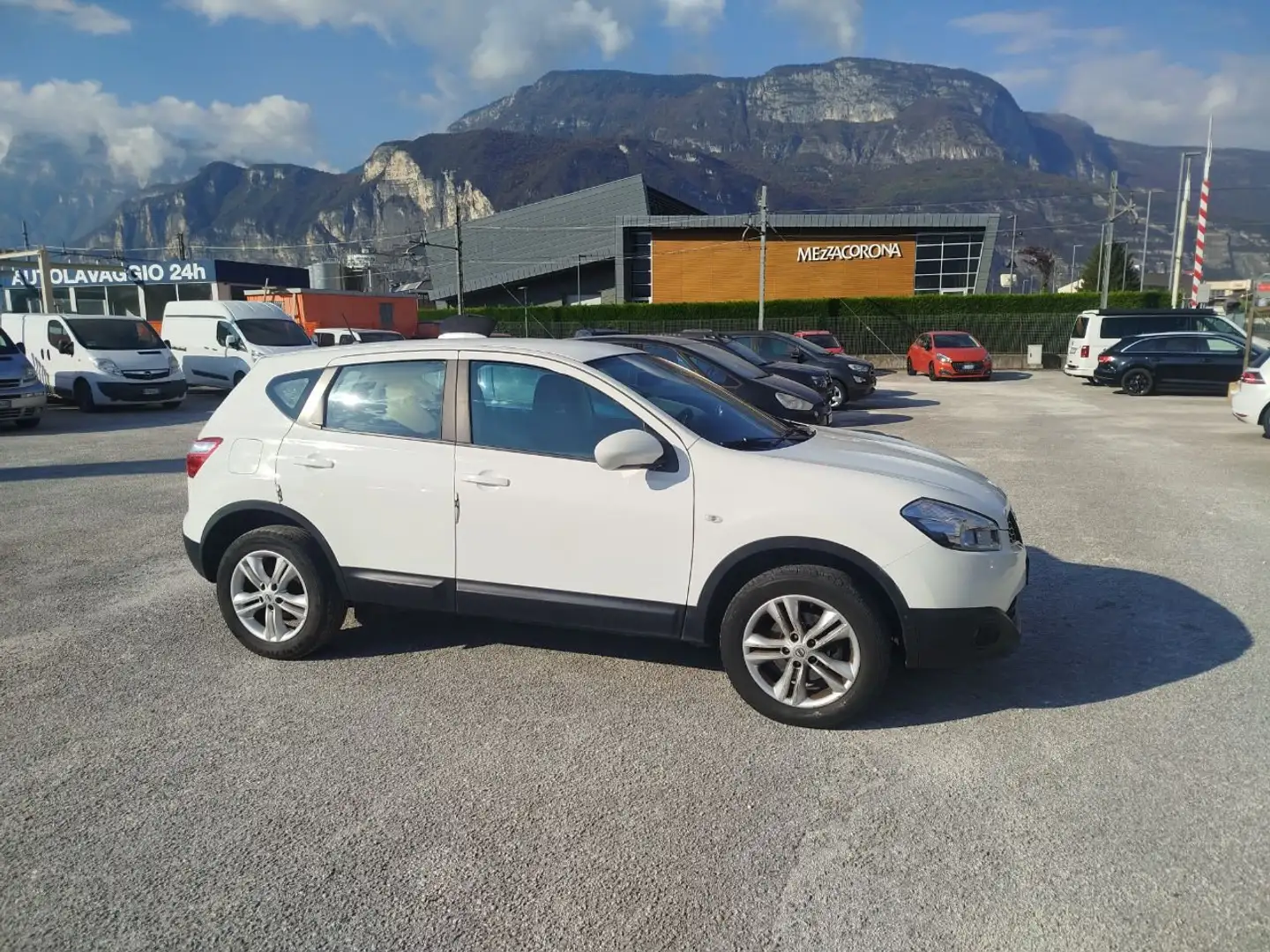 Nissan Qashqai Qashqai 1.5 dci N-Tec Dpf FL Bianco - 1